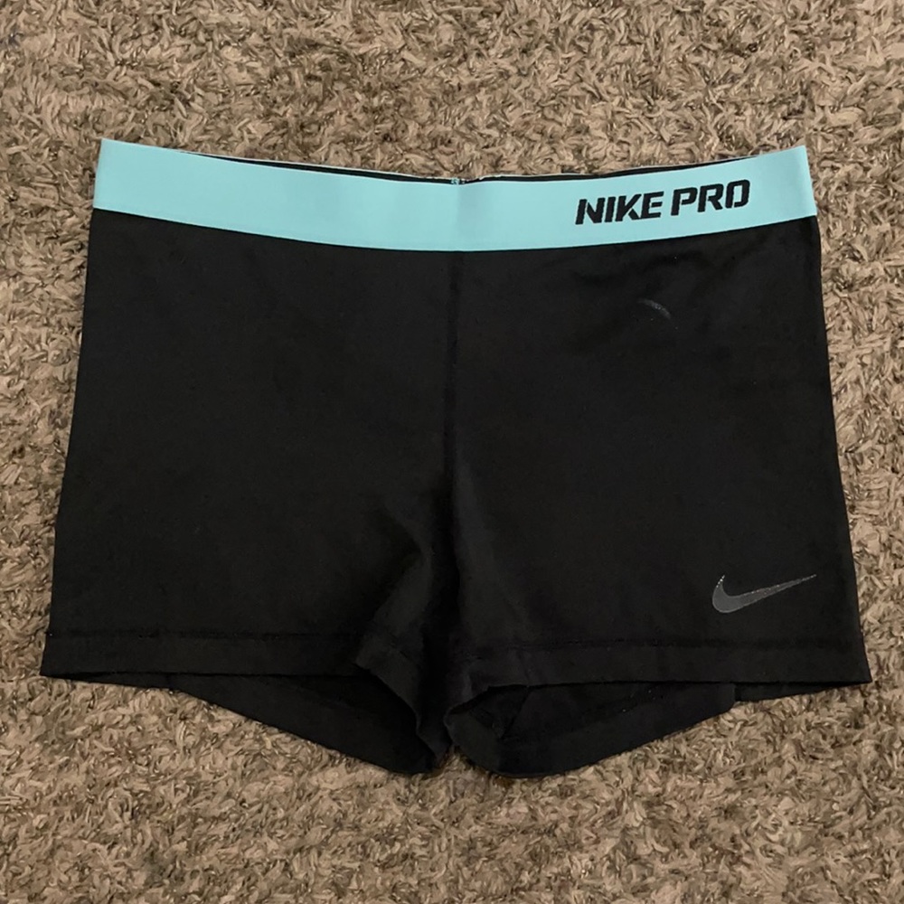Black Nike Pro Shorts Large